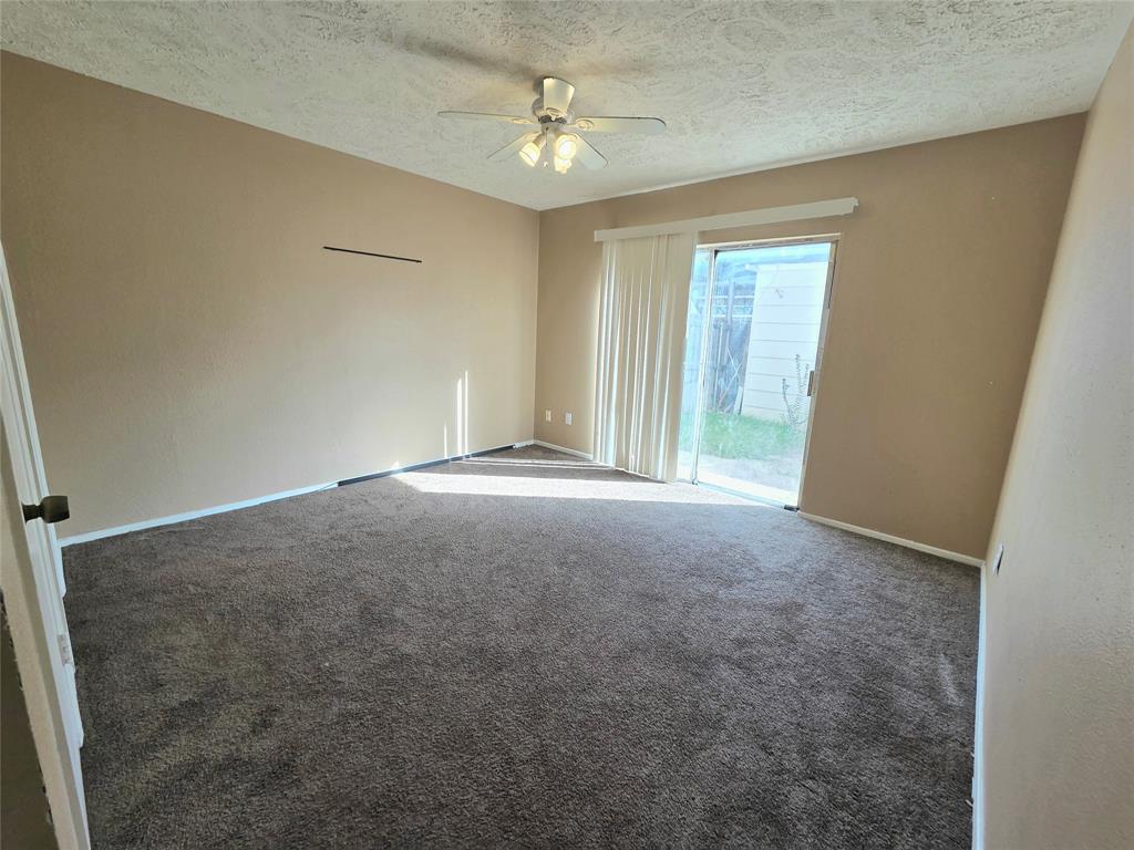 99 W Mountain Creek Drive, Grand Prairie, TX 75052