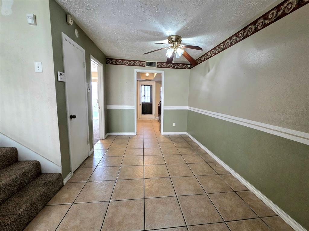99 W Mountain Creek Drive, Grand Prairie, TX 75052