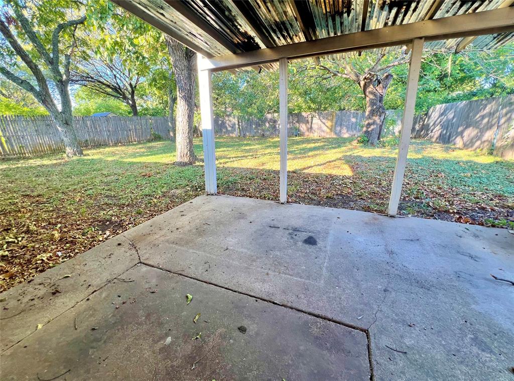 219 Rockaway Drive, Duncanville, TX 75116