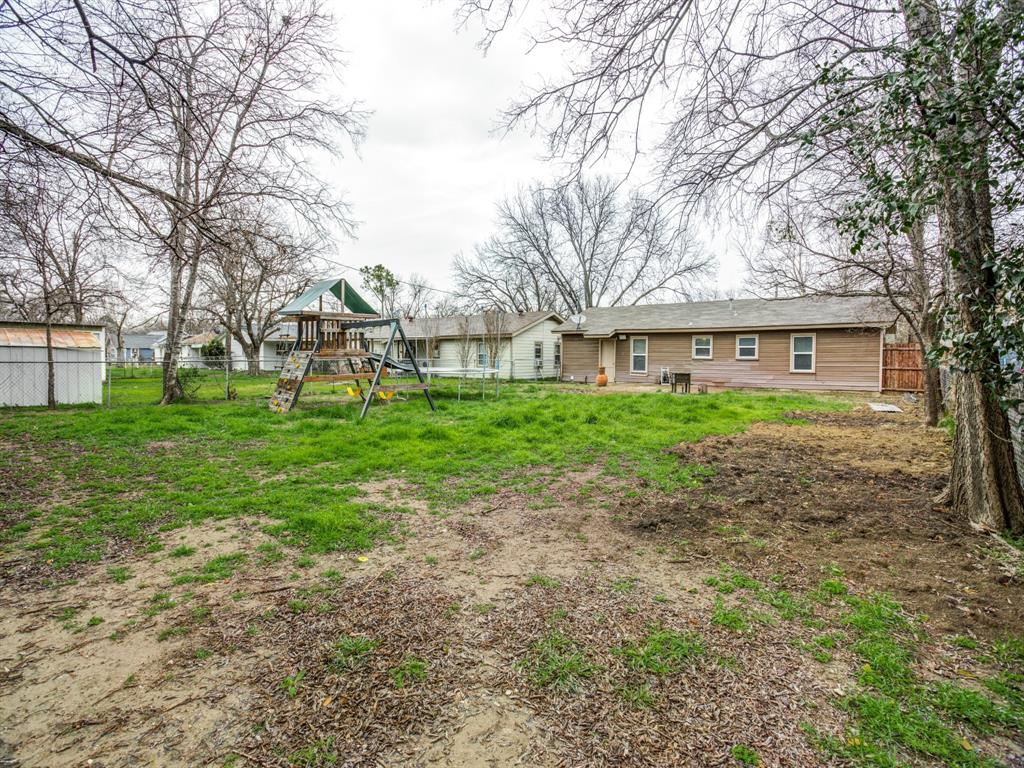 533 NW Lorna Street, Burleson, TX 76028