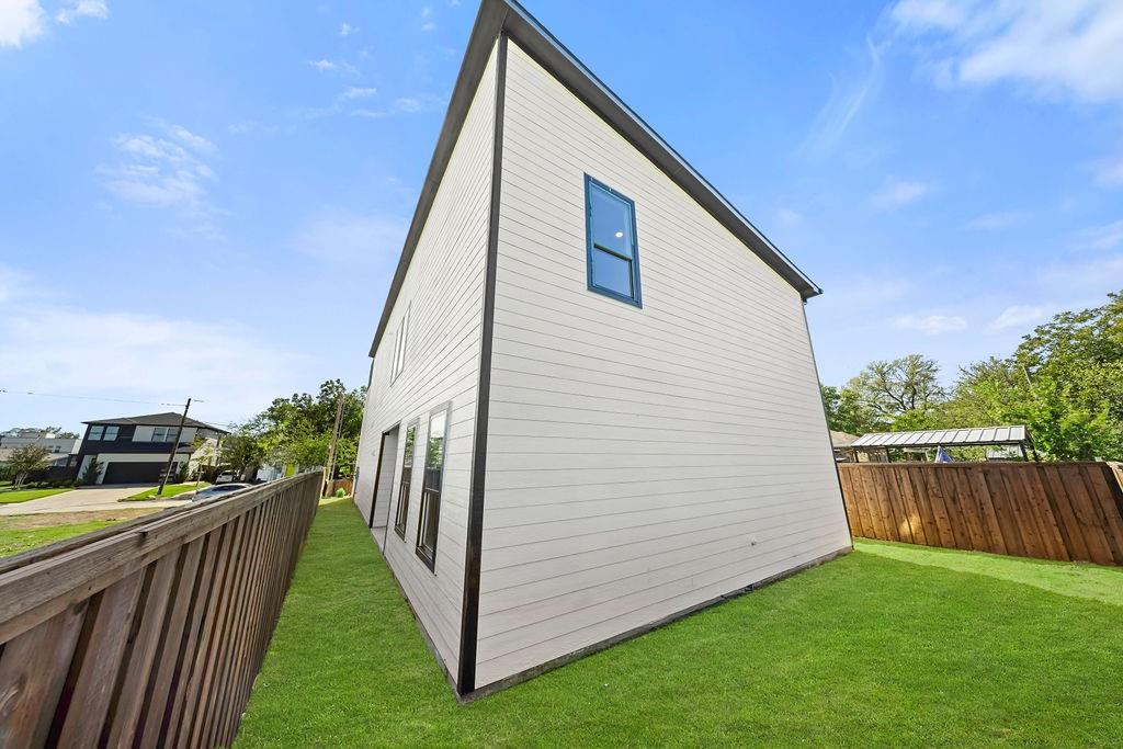 1921 Morris Street, Dallas, TX 75212