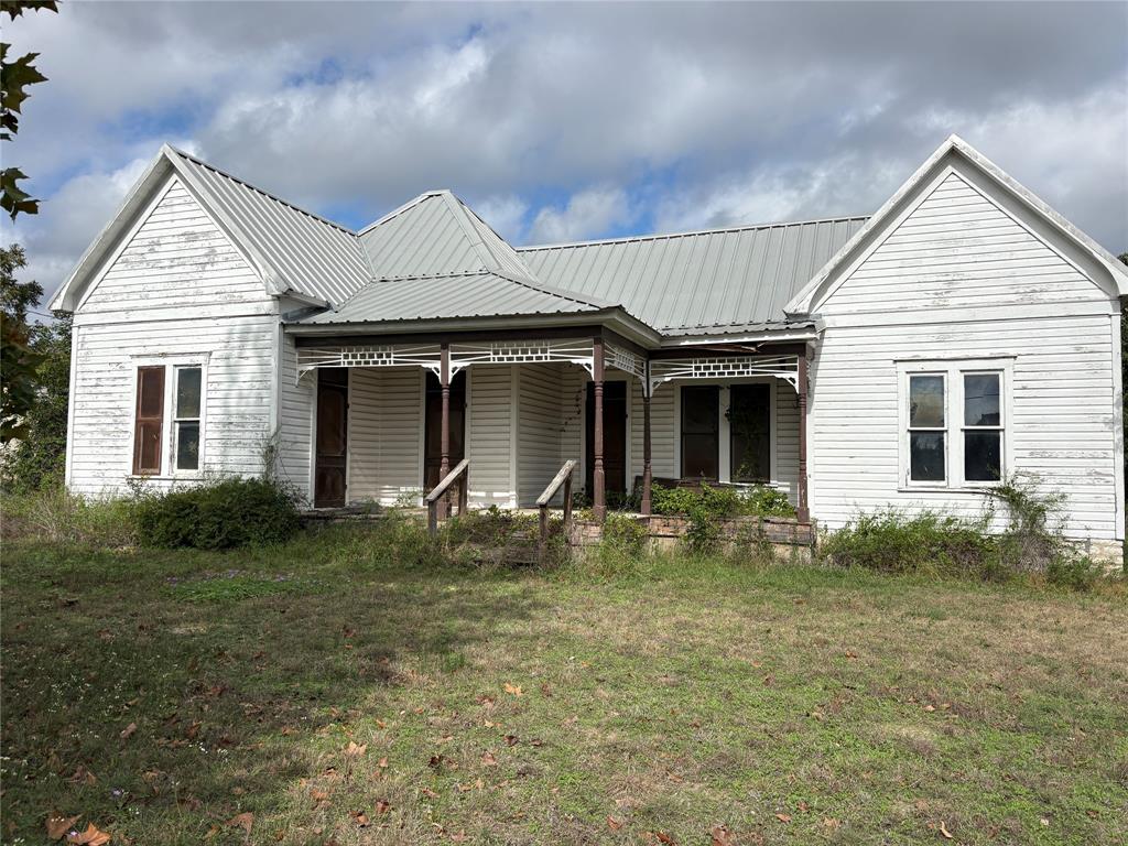 104 A E North Street, Hico, TX 76457