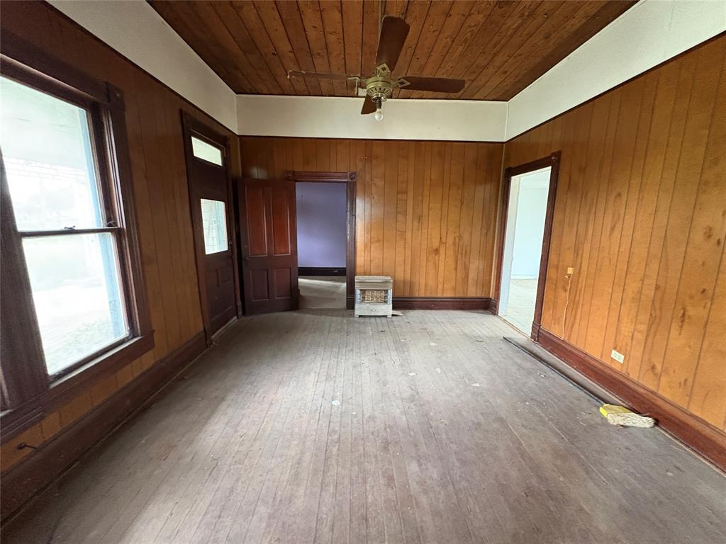 104 A E North Street, Hico, TX 76457