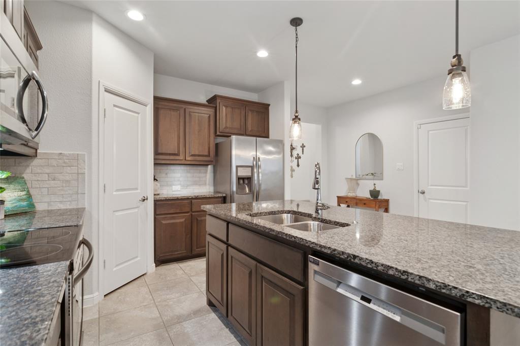 171 Colter Drive, Waxahachie, TX 75167