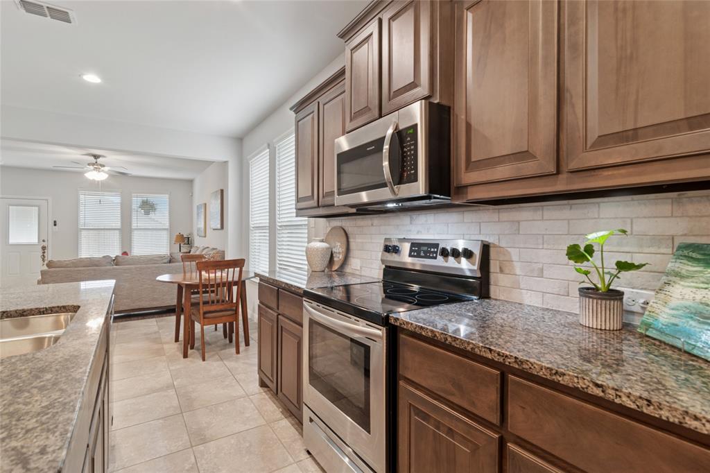 171 Colter Drive, Waxahachie, TX 75167