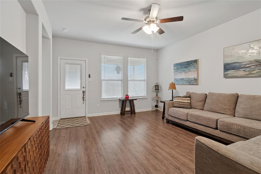 171 Colter Drive, Waxahachie, TX 75167