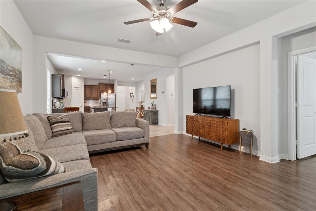 171 Colter Drive, Waxahachie, TX 75167