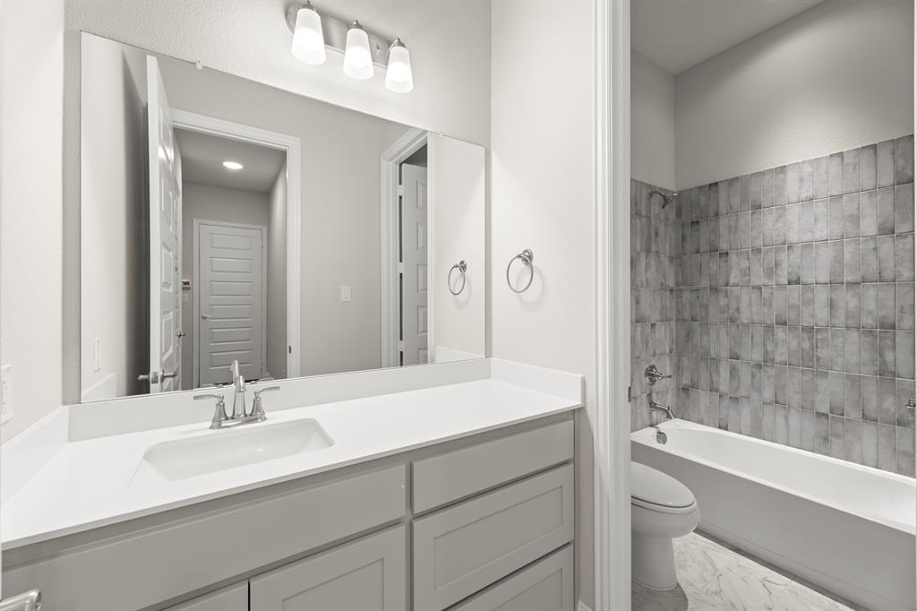 21_05. 1928 Wishon - 2ND Bath.jpg