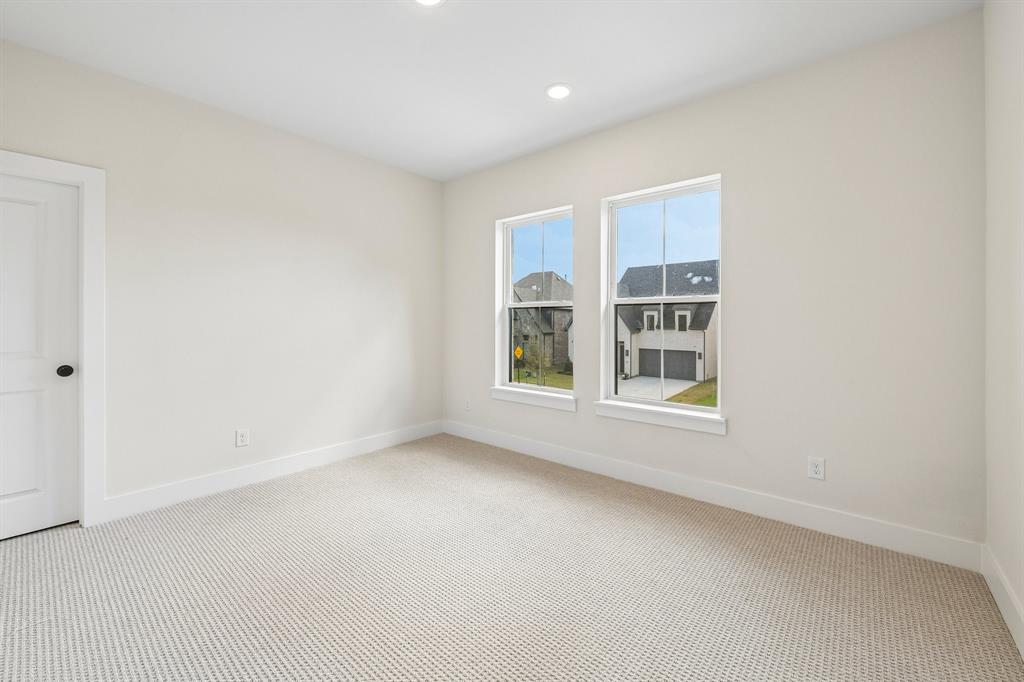 You'll find nicely sized secondary bedrooms in our Lakewood III plan.