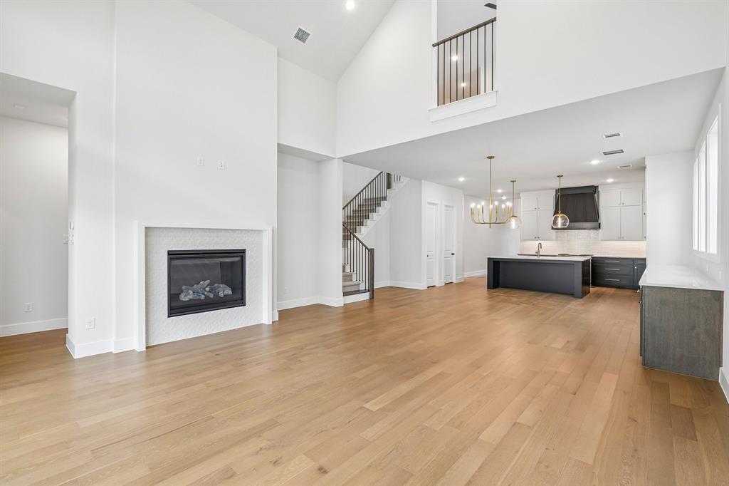 An open concept floor plan spacious enough to host the entire family!