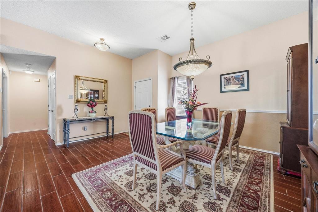 Perfect place for entertaining! Perfect place for entertaining!