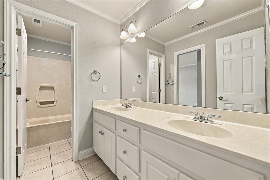 7918 Old Mcgregor Road, Woodway, TX 76712