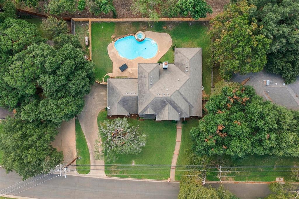 7918 Old Mcgregor Road, Woodway, TX 76712