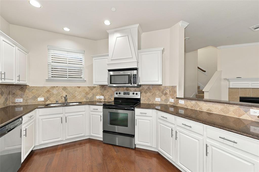 5972 Clearwater Drive, The Colony, TX 75056