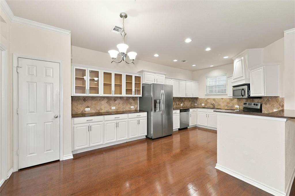 5972 Clearwater Drive, The Colony, TX 75056