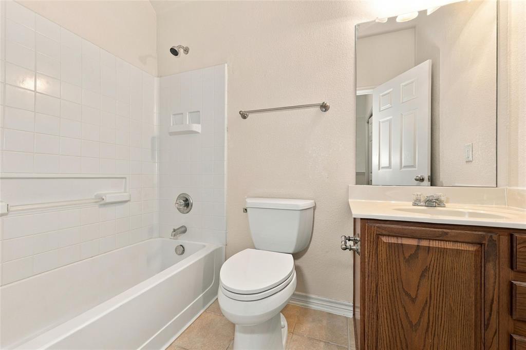 5972 Clearwater Drive, The Colony, TX 75056