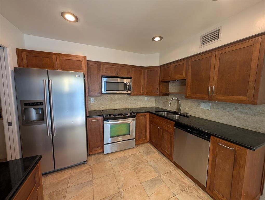 17490 Meandering Way, #1005, Dallas, TX 75252 17490 Meandering Way, #1005, Dallas, TX 75252