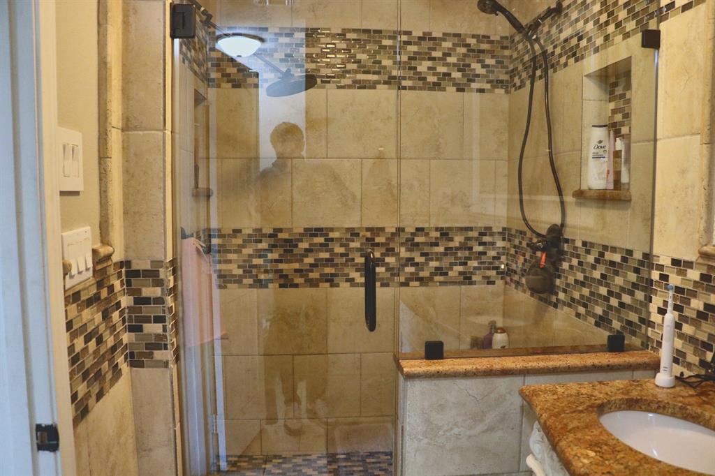 2400 Raintree Drive, Plano, TX 75074