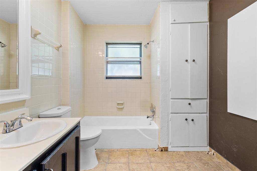 1826 Cunningham Street, Irving, TX 75062