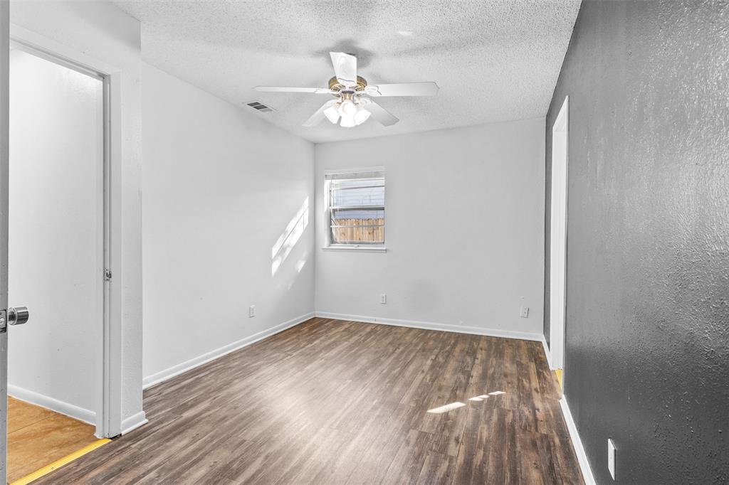 1826 Cunningham Street, Irving, TX 75062
