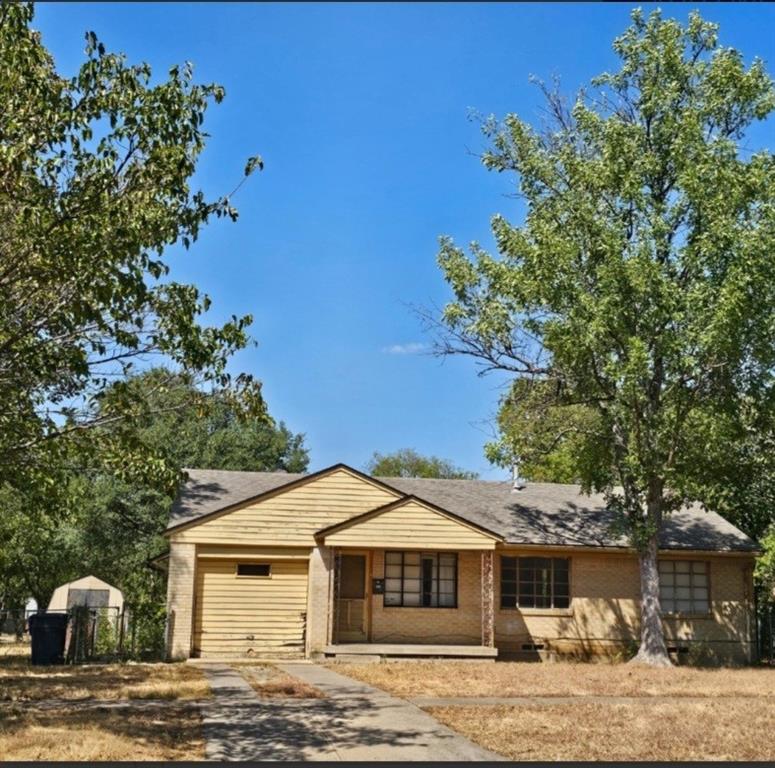 551 W Saner Avenue, Dallas, TX 75224