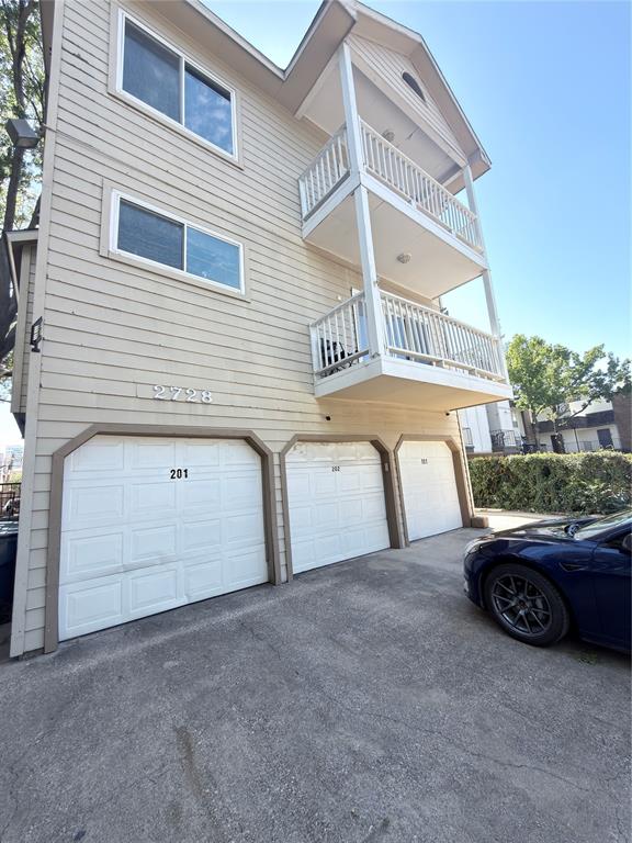 2728 Reagan Street, #202, Dallas, TX 75219