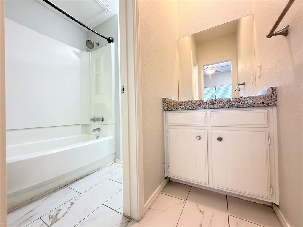 2728 Reagan Street, #202, Dallas, TX 75219