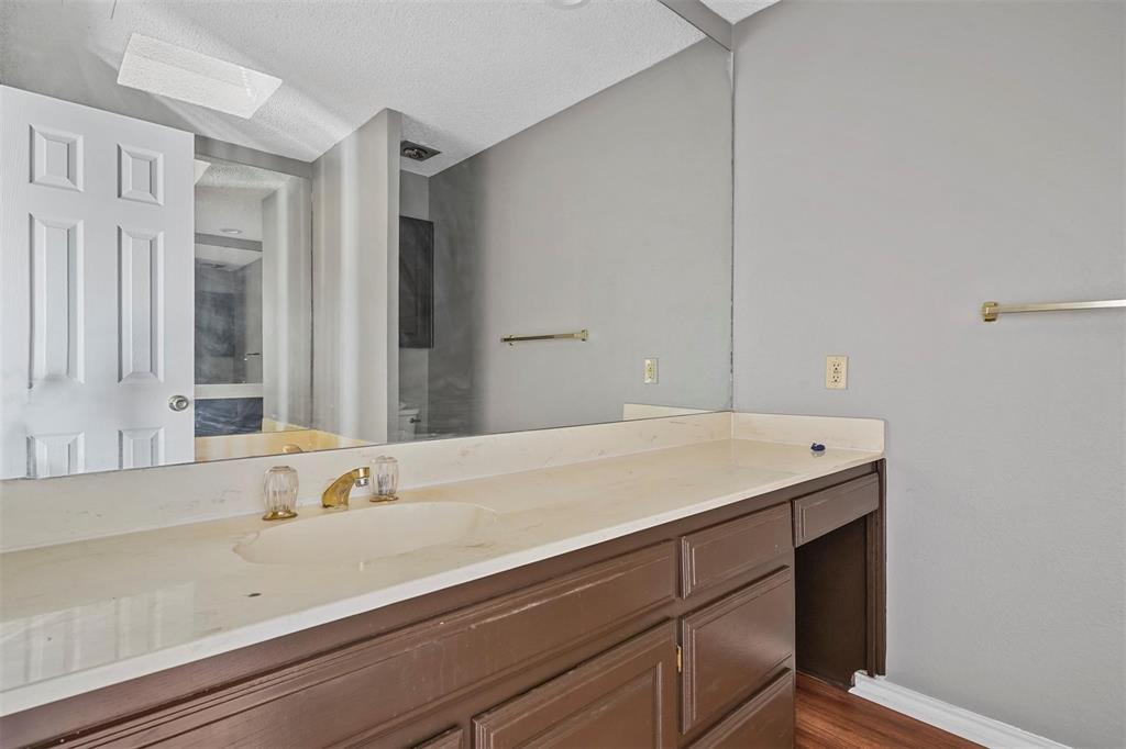 810 Custer Street, Arlington, TX 76014
