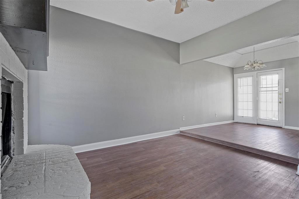810 Custer Street, Arlington, TX 76014