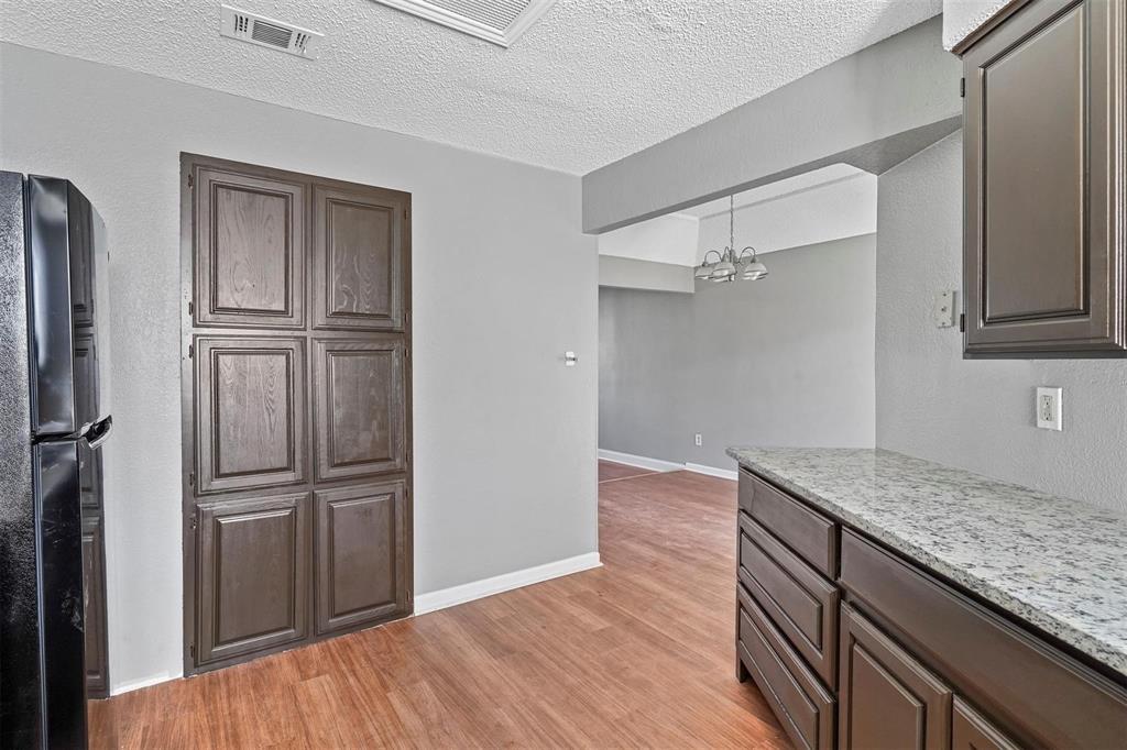 810 Custer Street, Arlington, TX 76014