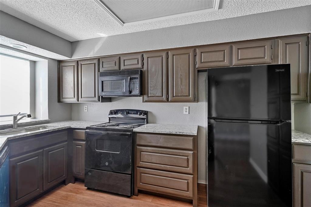 810 Custer Street, Arlington, TX 76014