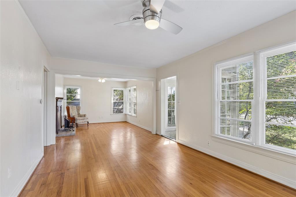 4286 S Cresthaven Road, Dallas, TX 75209