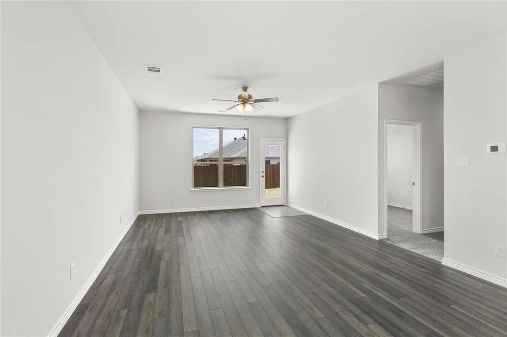 2816 Desert Lily Lane, Fort Worth, TX 76108