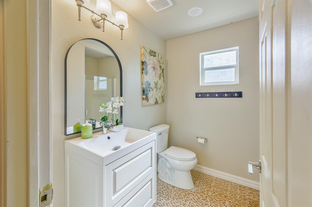 1332 Grigsby Avenue, Dallas, TX 75204