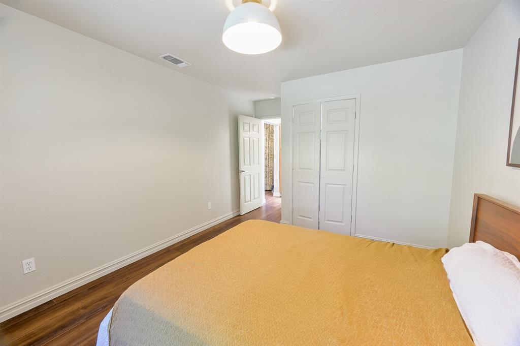 1332 Grigsby Avenue, Dallas, TX 75204
