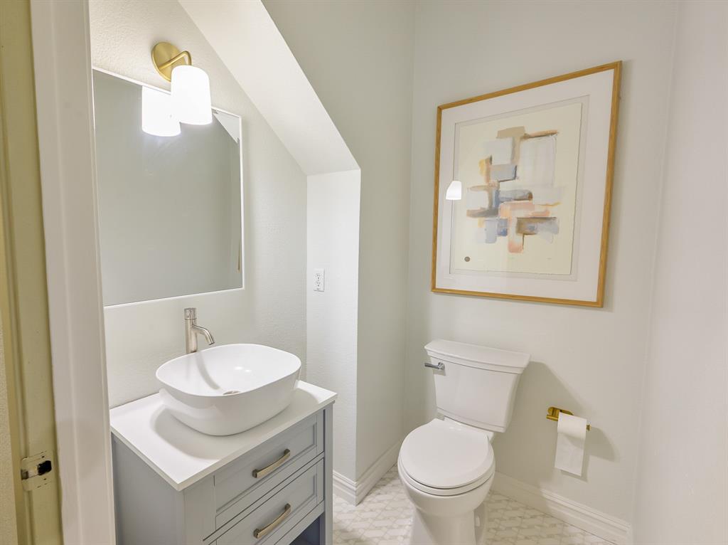 1332 Grigsby Avenue, Dallas, TX 75204