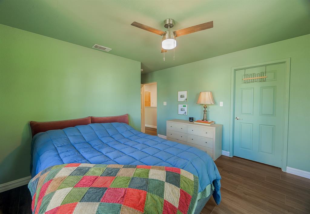 1332 Grigsby Avenue, Dallas, TX 75204