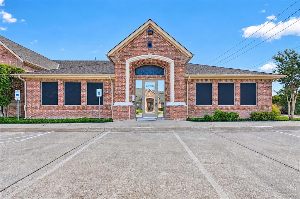 5208 Village Creek, #102, Plano, TX 75093