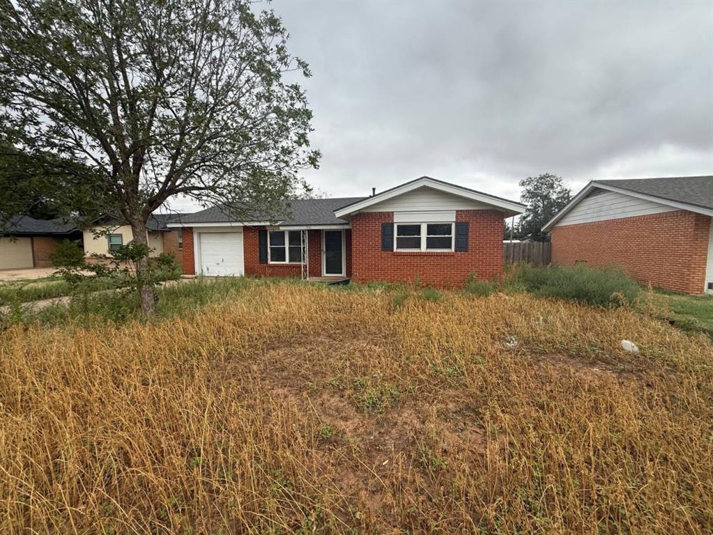 306 Osage Avenue, Post, TX 79356