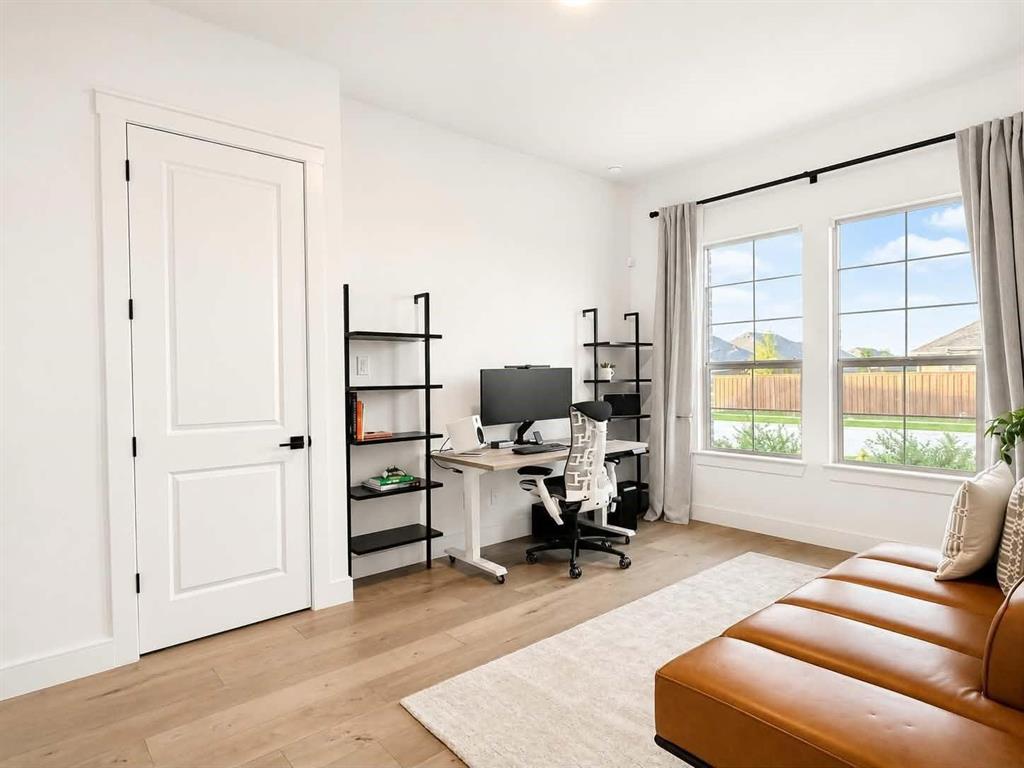 Multi Gen Suite- Living Space/Office
