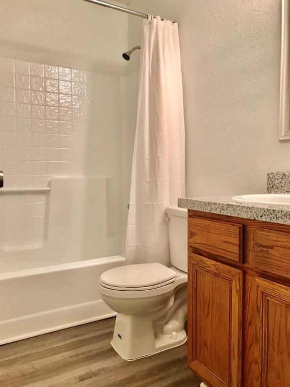 3936 Scarsdale Lane, Dallas, TX 75227