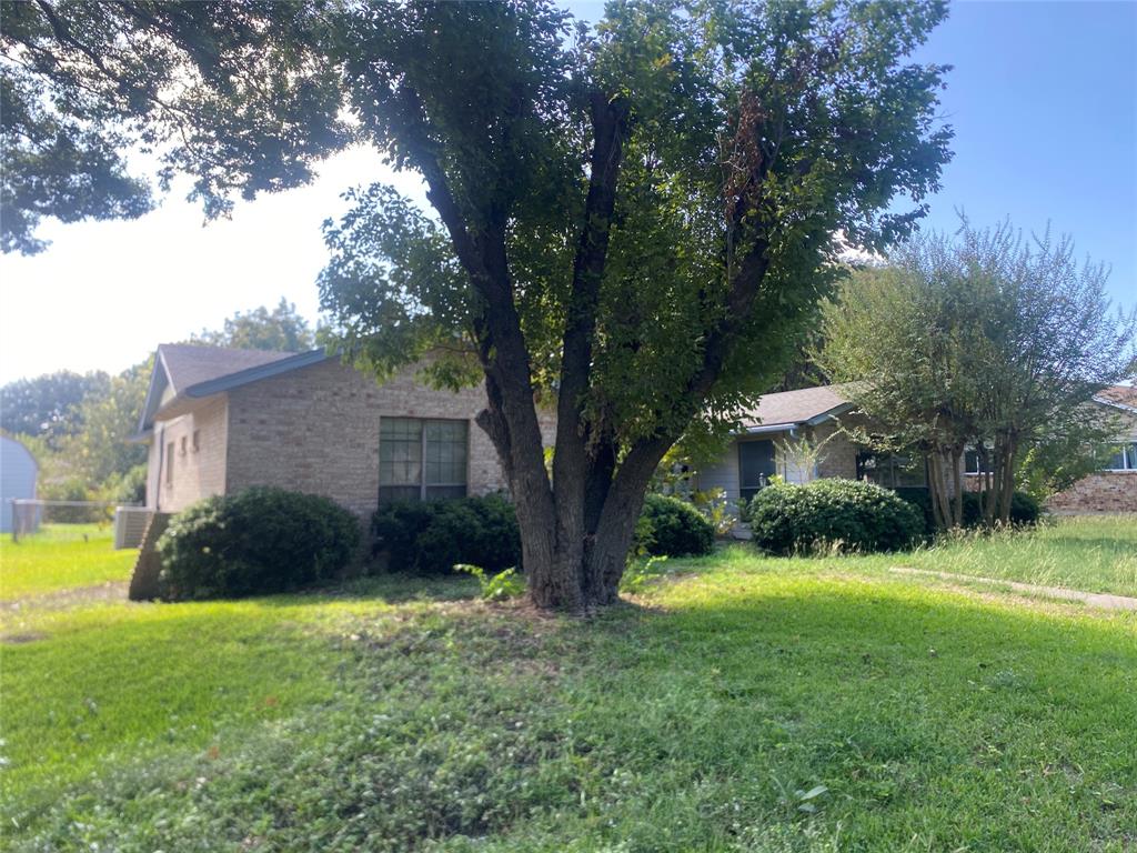 308 Valleyglen Drive, DeSoto, TX 75115 308 Valleyglen Drive, DeSoto, TX 75115