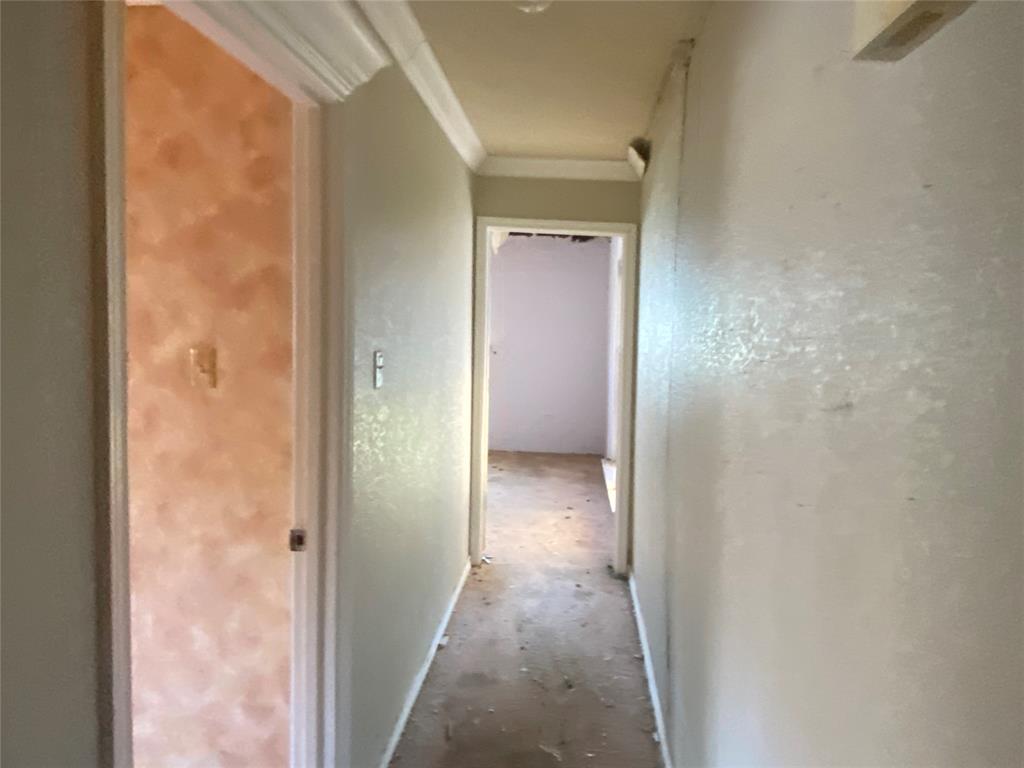 308 Valleyglen Drive, DeSoto, TX 75115