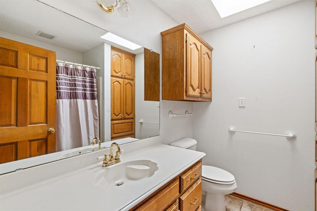 1604 Hollow Way Lane, Quinlan, TX 75474