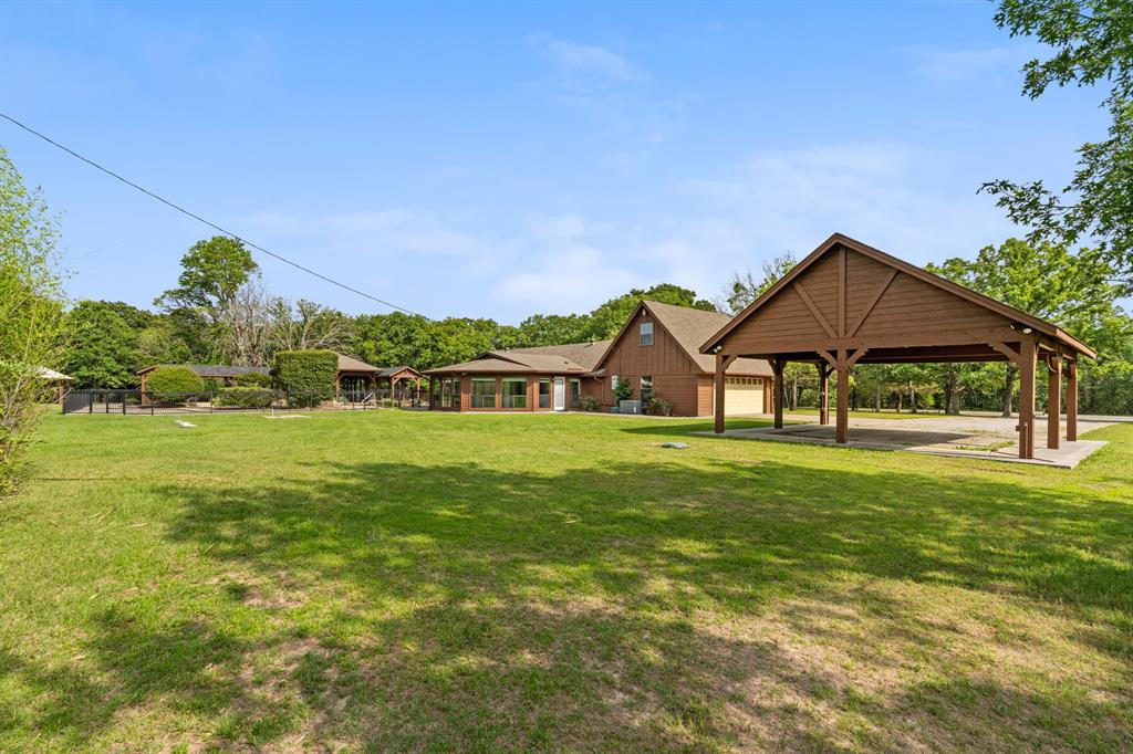1604 Hollow Way Lane, Quinlan, TX 75474