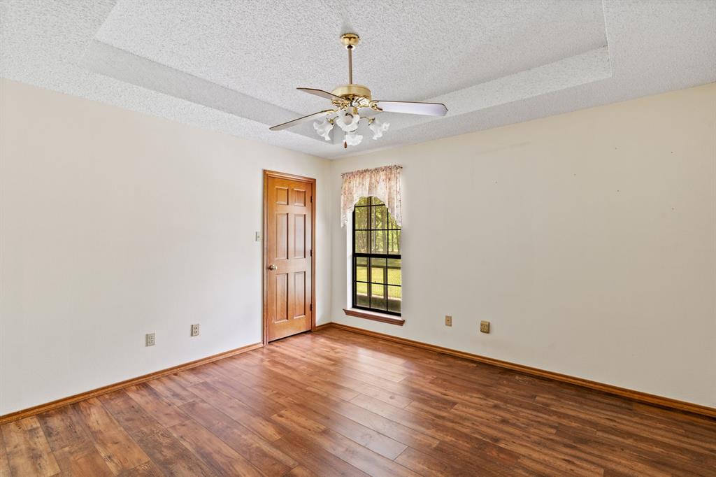 1604 Hollow Way Lane, Quinlan, TX 75474