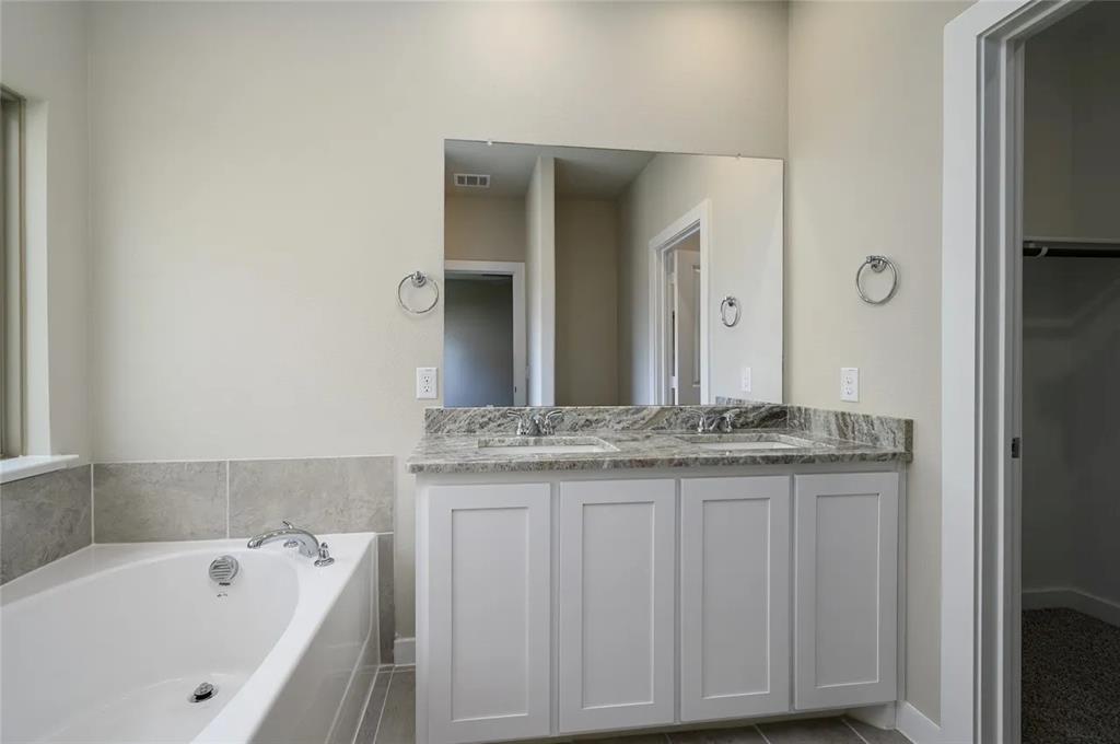 205 Woodhollow Drive, Blue Ridge, TX 75424