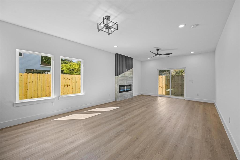2315 Starks Avenue, Dallas, TX 75215