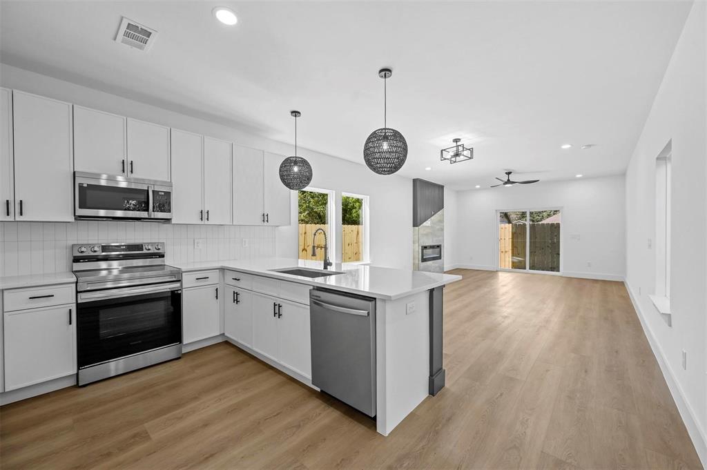 2315 Starks Avenue, Dallas, TX 75215