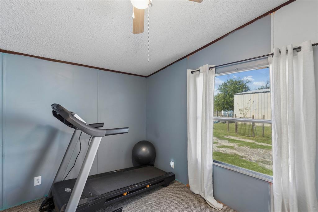 Bedroom / Gym